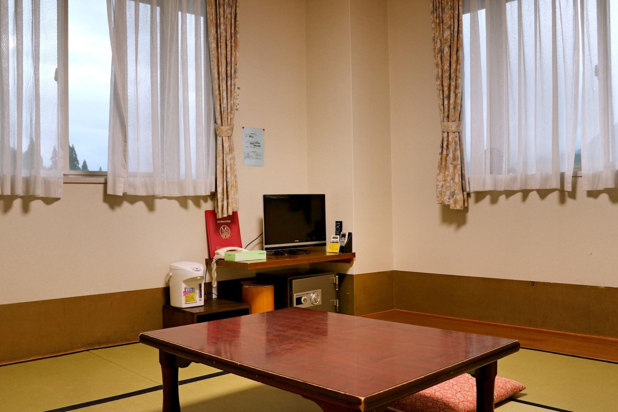 Resort Inn Marion Shinano Otari Eksteriør billede